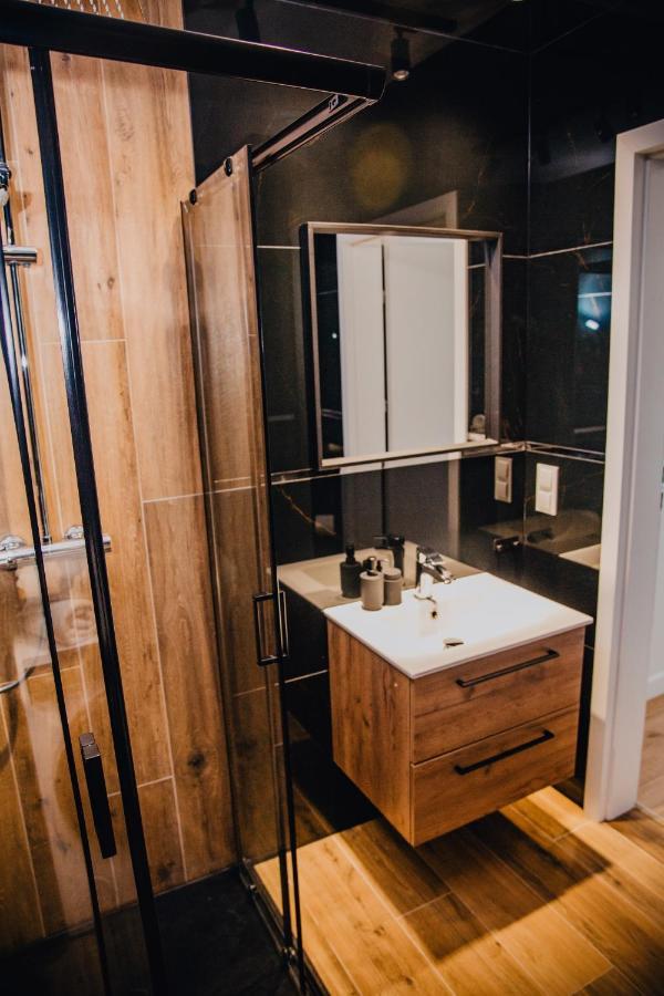 Jbhotels Apartament Premium Hanza Tower 슈체친 외부 사진